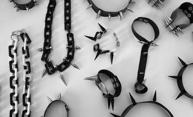 گردنبندهای پانک تونا